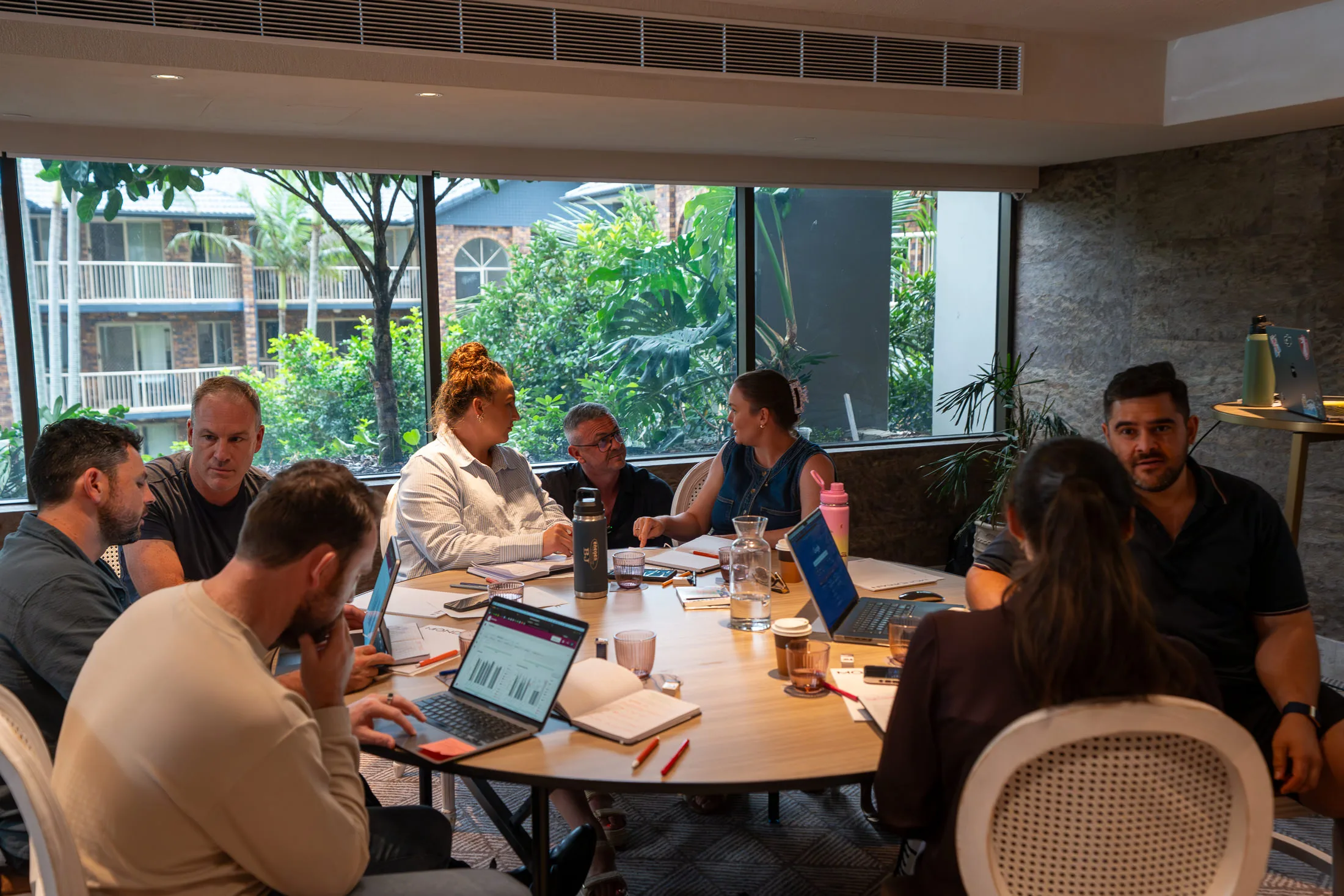 A small Hive Practice roundtable session of practice owners working together